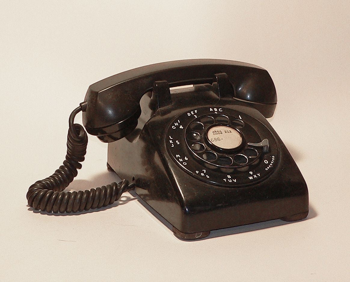 Aesthetic 60s roatry telephone ( Black)